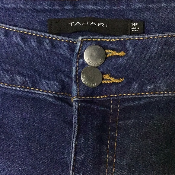 Tahari Denim - ✨Tahari Daphne Double Button Mini Bootcut Size 14    SAC740